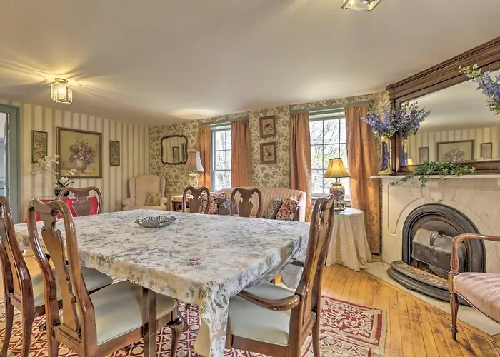 Elegant Norwich House W/ Billiards Room & Ballroom